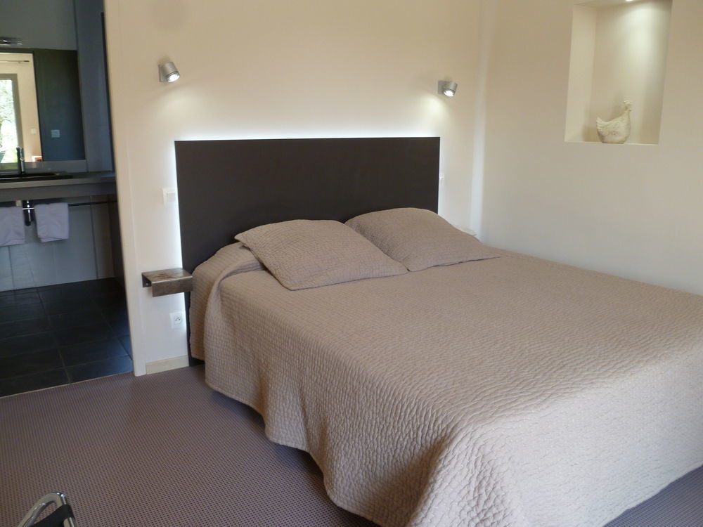 Hotel Le Mas De Castel - Piscine Chauffee Sarlat-la-Caneda Ngoại thất bức ảnh